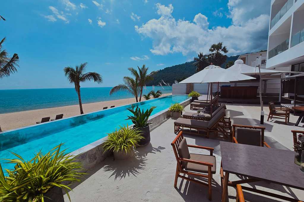 Beachfront Villas in Phuket